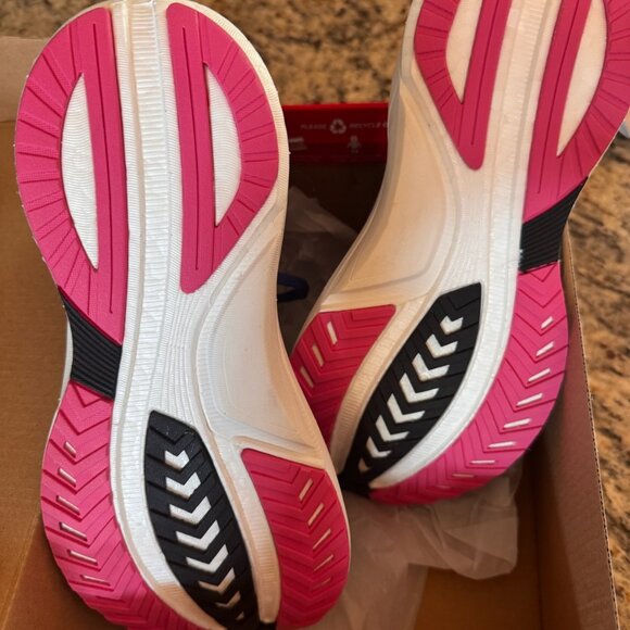 Saucony Ladies size 9 Tempus Blu Raz - Picture 2 of 3